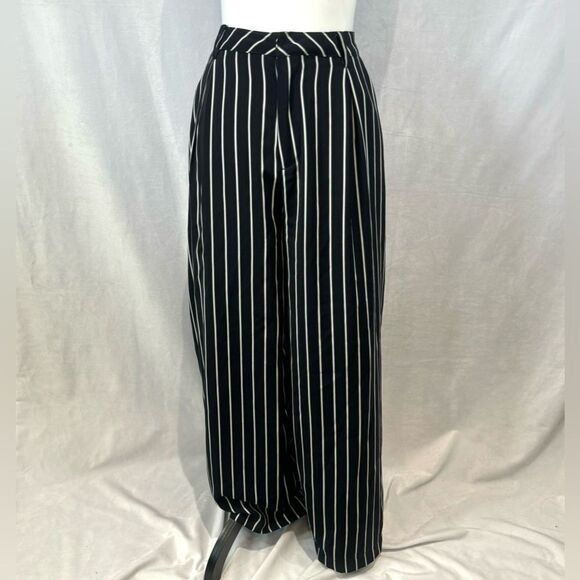 Navy gray and white pinstripe pleated palazzo wide leg trouser pants size large - Picture 4 of 10